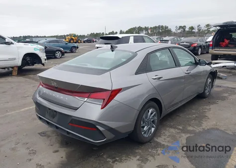 2024 Hyundai Elantra Sel z USA, uszkodzony, nr VIN KMHLM4DG2RU772369